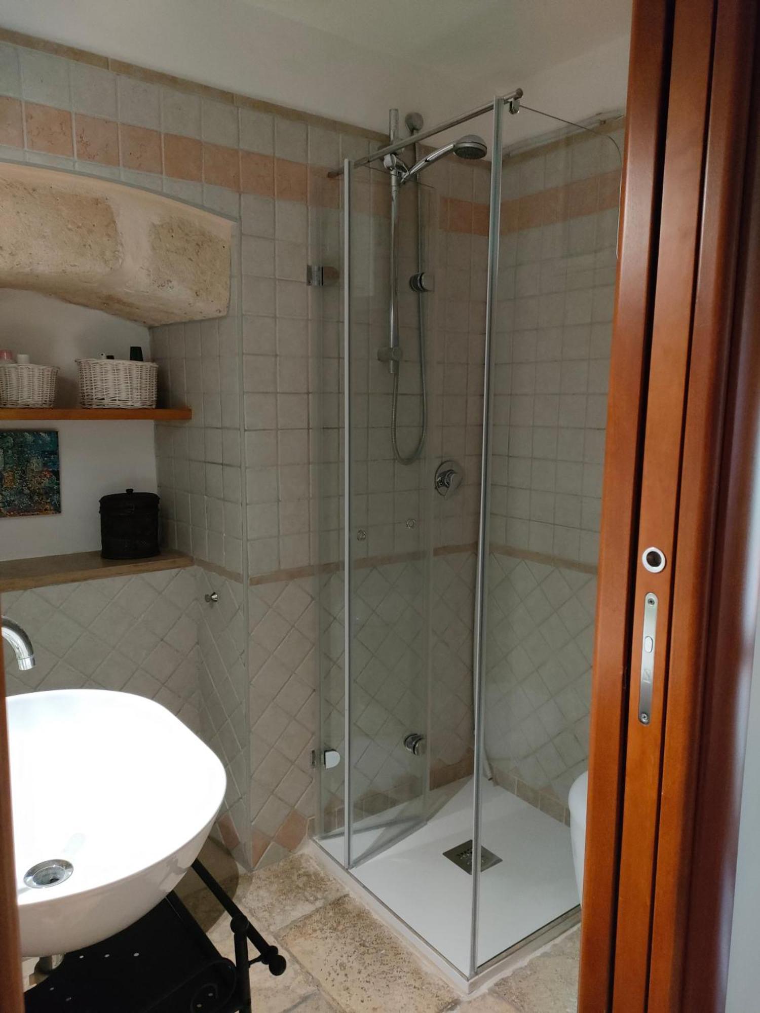 バーリLa Casa Nel Vicoloアパートメント エクステリア 写真
